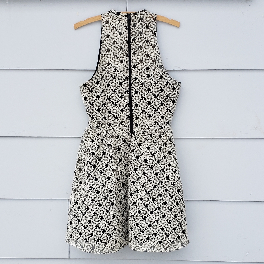 NWT Sam Edelman Embroidered Button Rom Dress - 10 - Picture 5 of 8